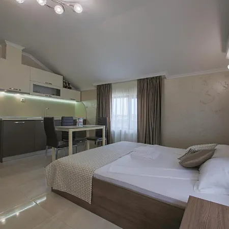 Guest house Phoenix *